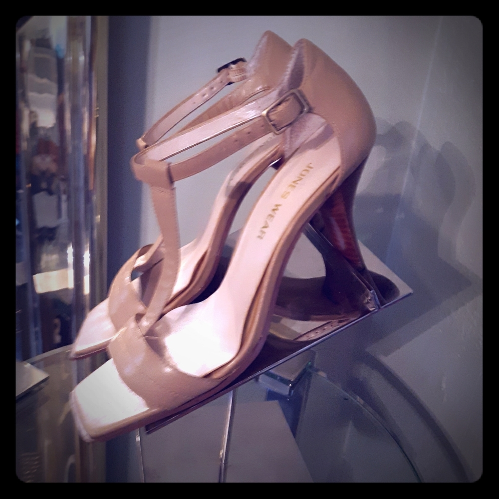 Jones Wear Sandals
